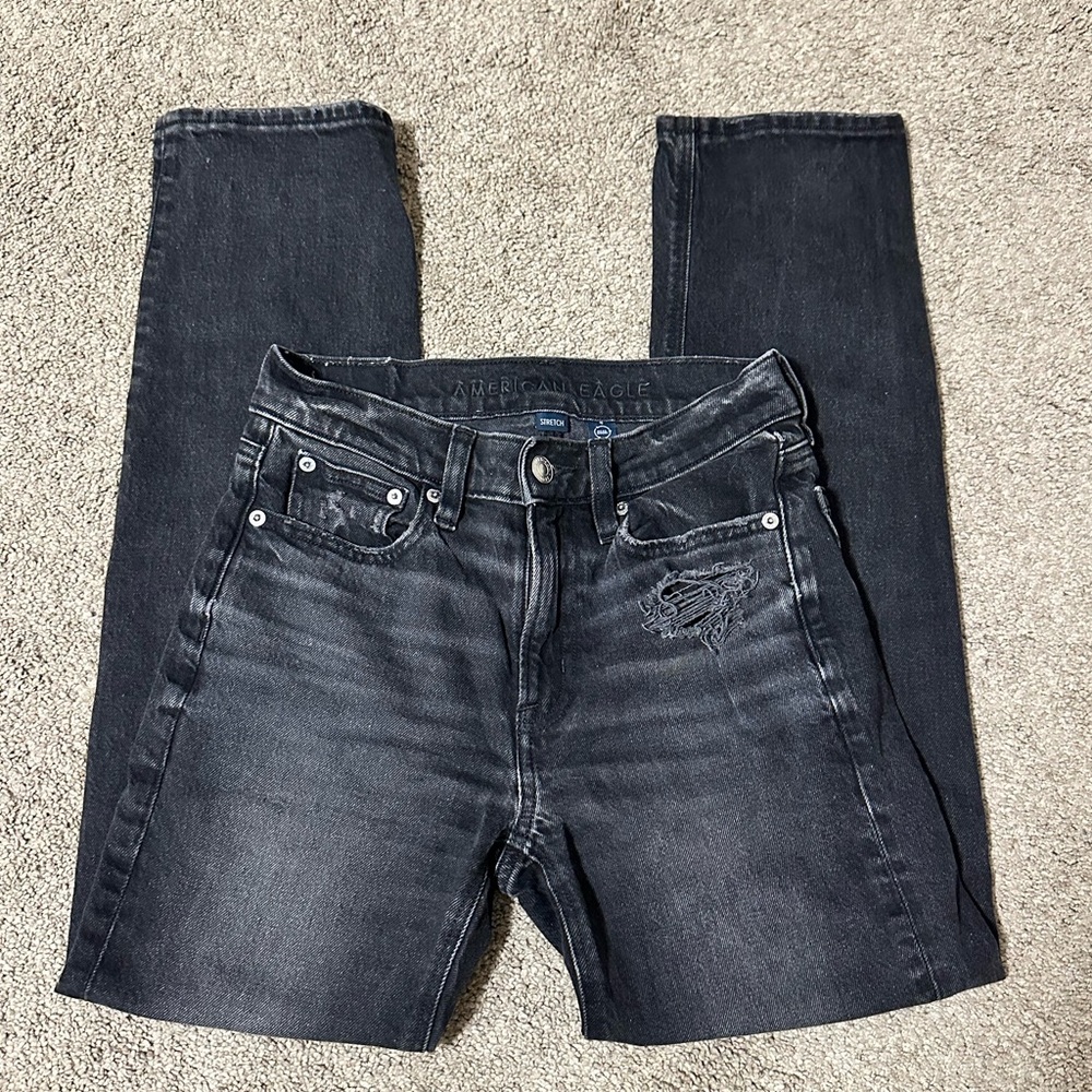 Distressed American eagle stretch straight jeans